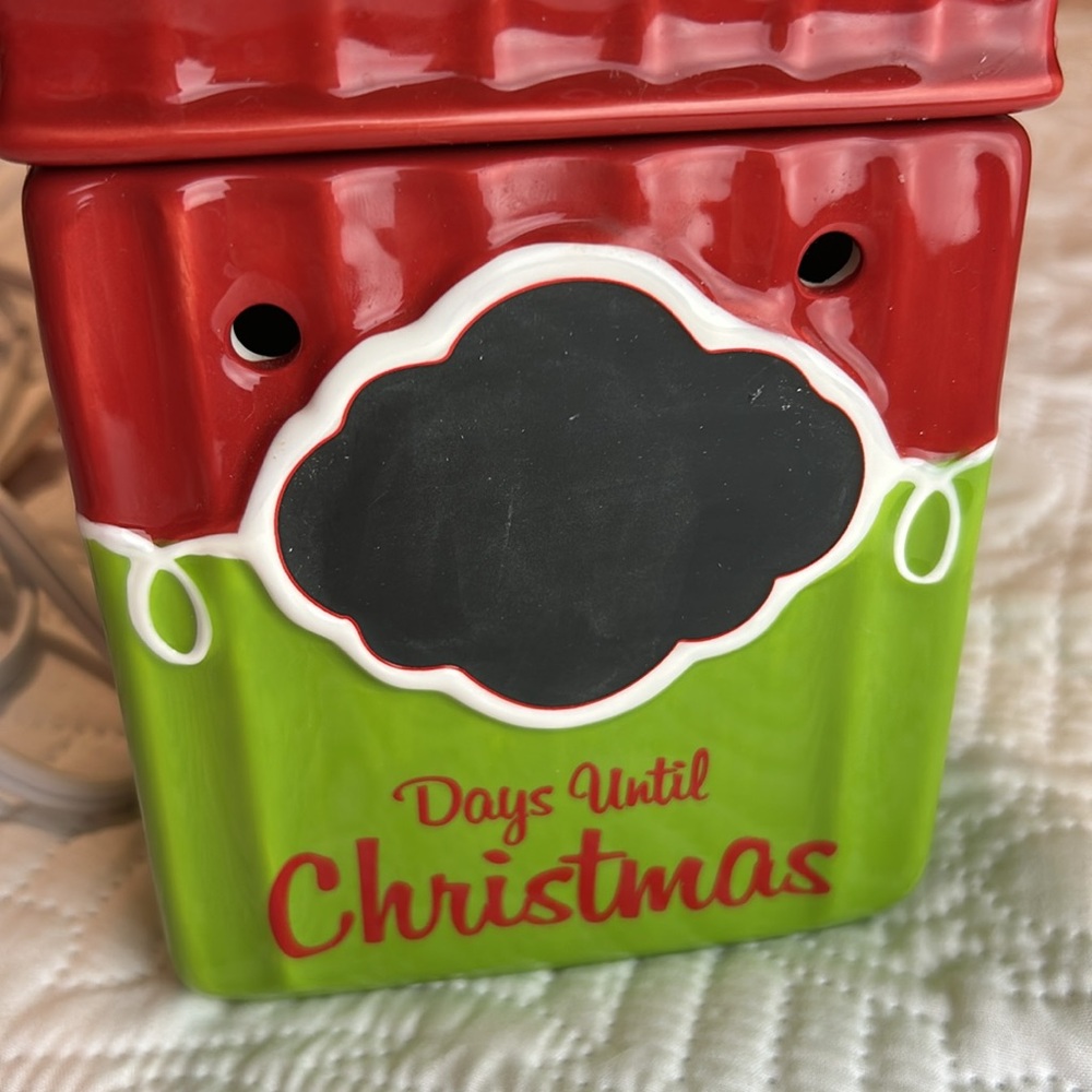 Scentsy Christmas Countdown chalkboard wax melt warmer No box EUC bulb included